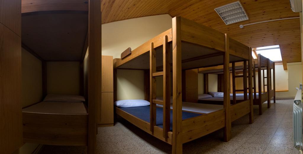 Alberg Escola De Piraguisme De Sort Chambre photo